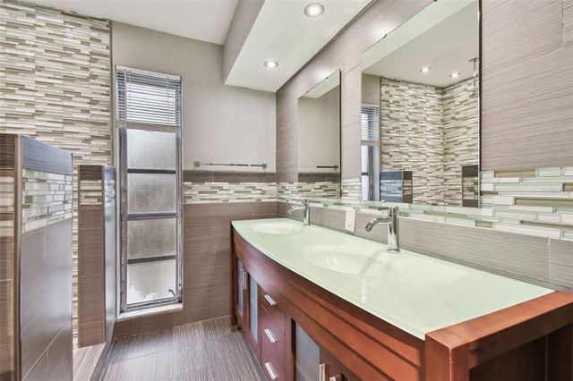1824 SOUTHWOOD LANE, Clearwater, FL 33764
