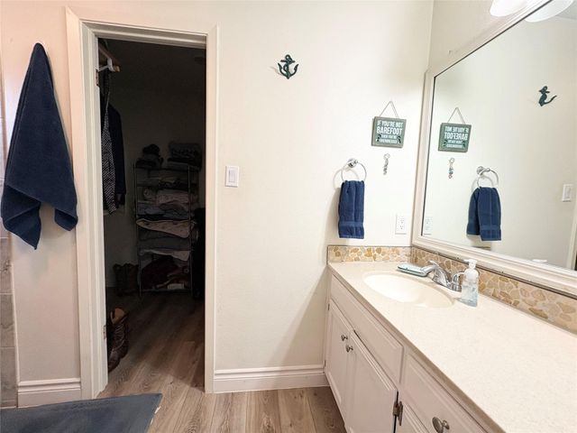 1404 Cedar Park DR, Cedar Park, TX 78613