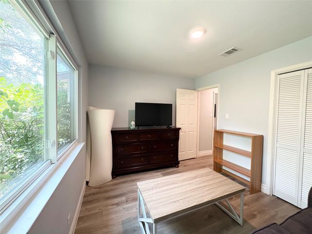 1404 Cedar Park DR, Cedar Park, TX 78613