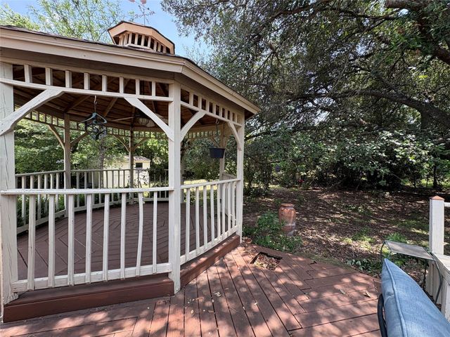 1404 Cedar Park DR, Cedar Park, TX 78613
