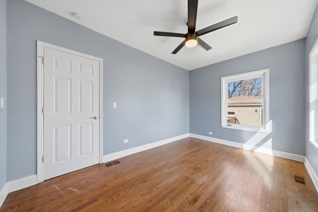 1433 S 21st Avenue, Maywood, IL 60153