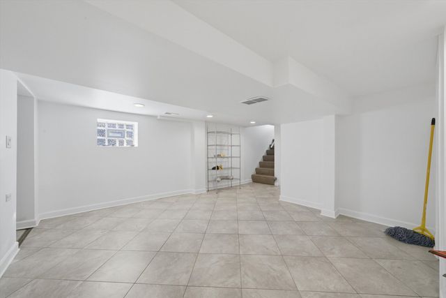 1433 S 21st Avenue, Maywood, IL 60153