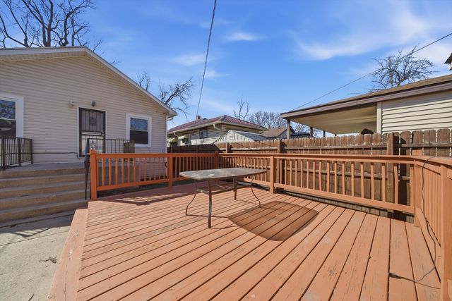 1433 S 21st Avenue, Maywood, IL 60153