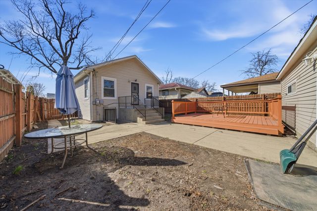 1433 S 21st Avenue, Maywood, IL 60153