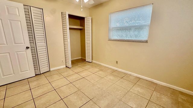 414 SW 72nd Avenue, North Lauderdale, FL 33068