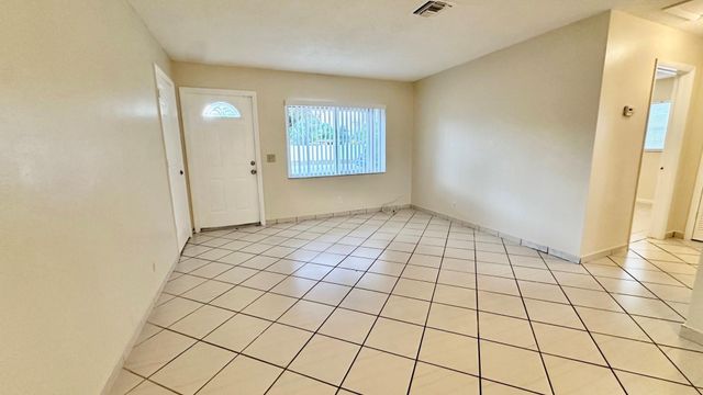 414 SW 72nd Avenue, North Lauderdale, FL 33068