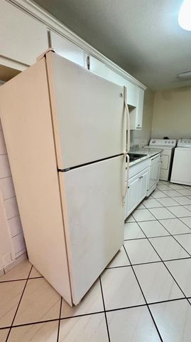 414 SW 72nd Avenue, North Lauderdale, FL 33068