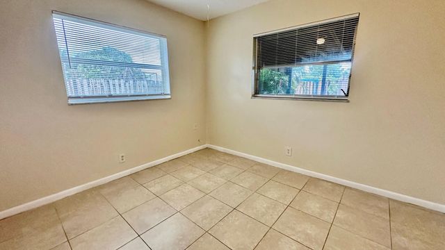 414 SW 72nd Avenue, North Lauderdale, FL 33068