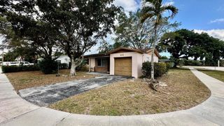 414 SW 72nd Avenue, North Lauderdale, FL 33068