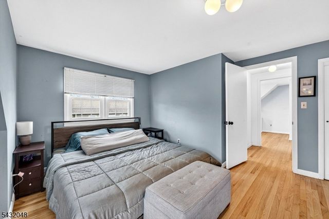 21 5Th Ave, Linden City, NJ 07036