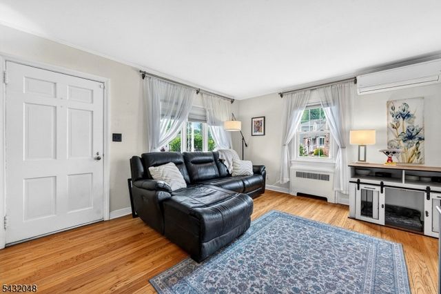 21 5Th Ave, Linden City, NJ 07036