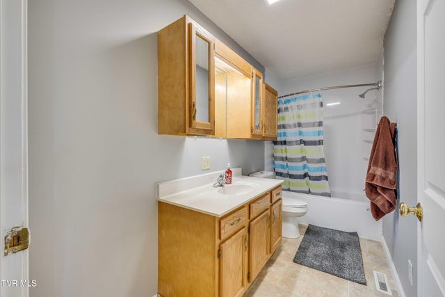 1054 West Vann Road, Greeneville, TN 37743