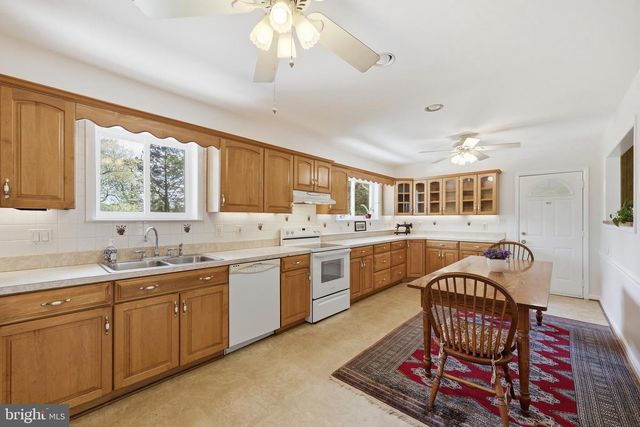 1814 MARYMONT RD, Silver Spring, MD 20906