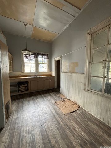 206 PIEDMONT AVE, San Antonio, TX 78203