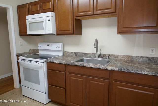 2404 RED OAK Drive, Jacksonville, FL 32211
