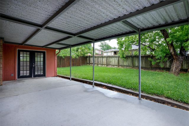 13215 Lake Breeze Lane, Willis, TX 77318