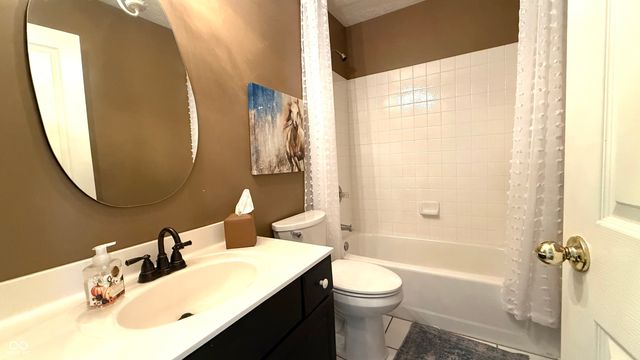 5258 Ashbrook Drive, Noblesville, IN 46062
