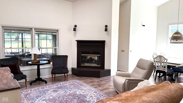 5258 Ashbrook Drive, Noblesville, IN 46062