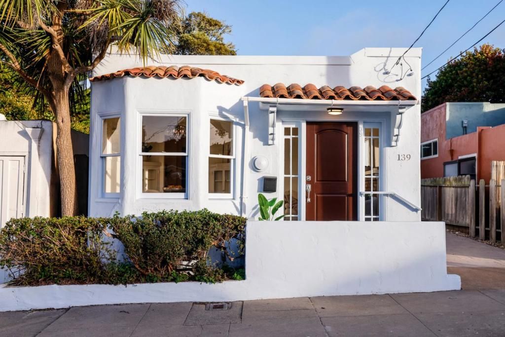 Image 1 of property listing at 139 Carmel Avenue, Pacific Grove, CA 93950