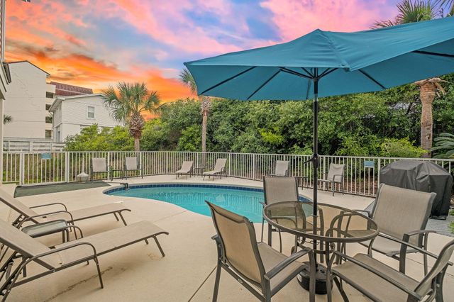 226 Sandtrap Road, Miramar Beach, FL 32550