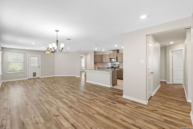 9411 BRAMAN PT, Converse, TX 78109