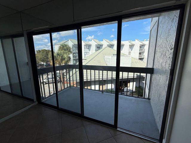 1850 N Congress Ave 301, West Palm Beach, FL 33401