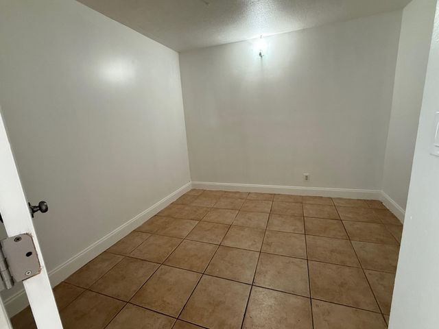 1850 N Congress Ave 301, West Palm Beach, FL 33401