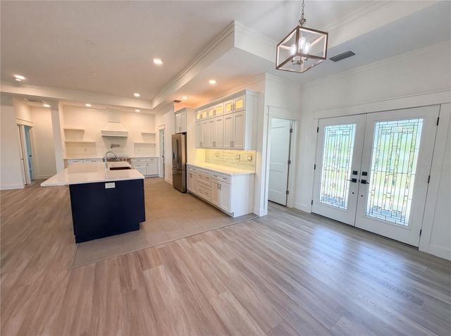 83 PALM BOULEVARD, Dunedin, FL 34698