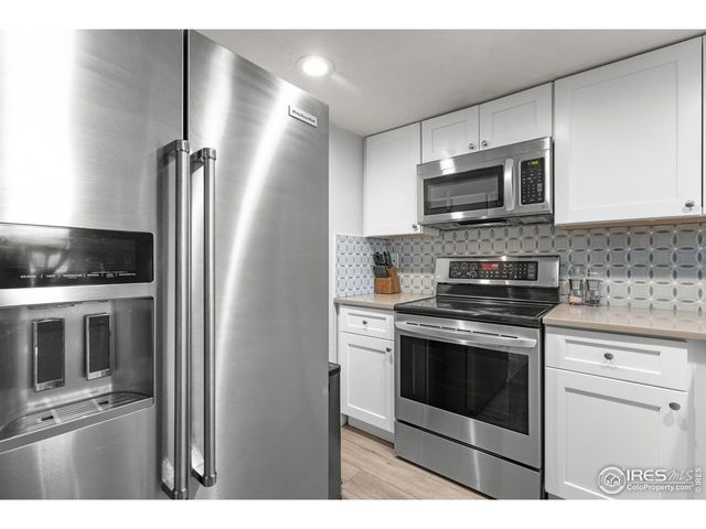 7436 Singing Hills Ct, Boulder, CO 80301