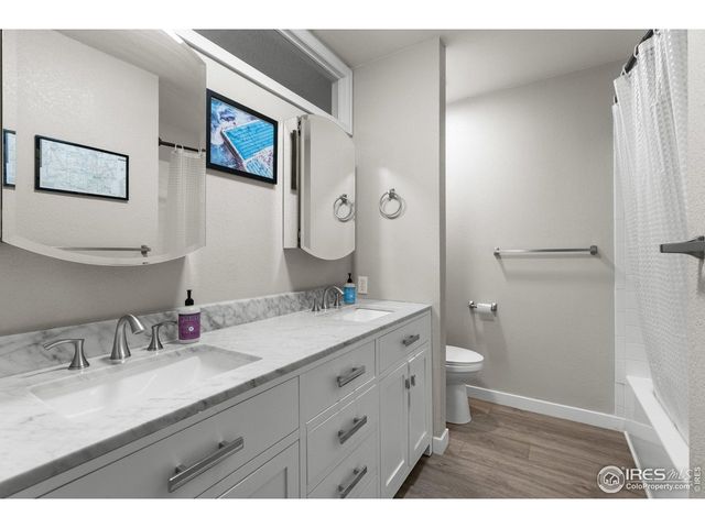 7436 Singing Hills Ct, Boulder, CO 80301