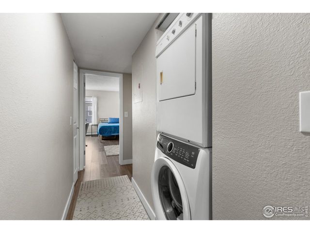 7436 Singing Hills Ct, Boulder, CO 80301