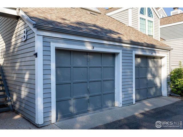 7436 Singing Hills Ct, Boulder, CO 80301