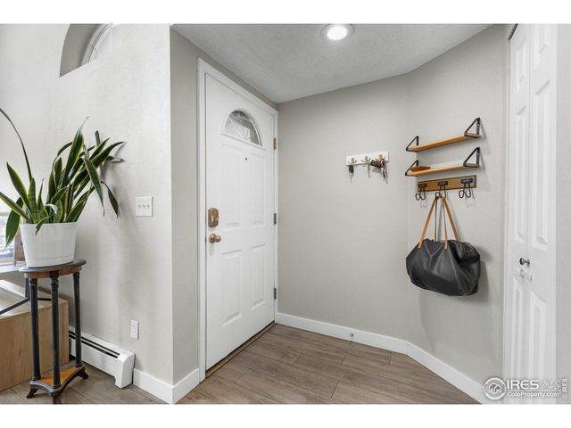 7436 Singing Hills Ct, Boulder, CO 80301