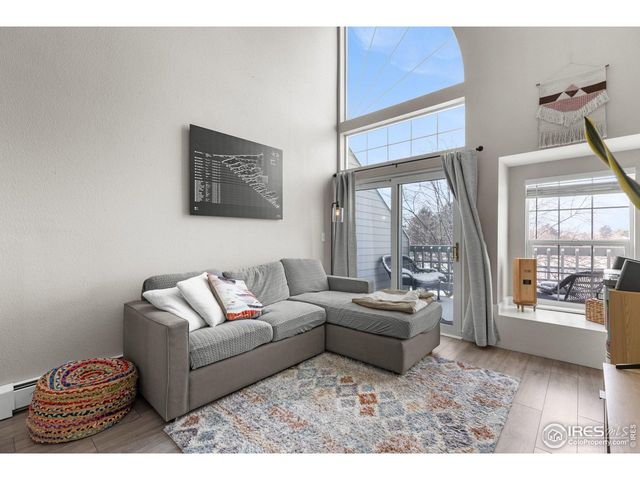 7436 Singing Hills Ct, Boulder, CO 80301