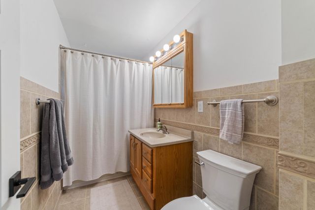 588 W Winona Street, Duluth, MN 55803