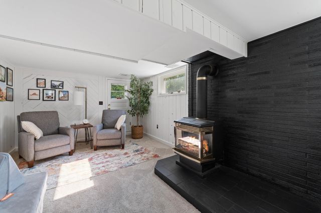 588 W Winona Street, Duluth, MN 55803