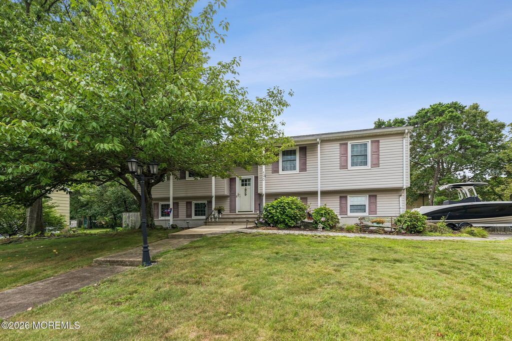 420 Crestview Terrace, Brick, NJ 08723