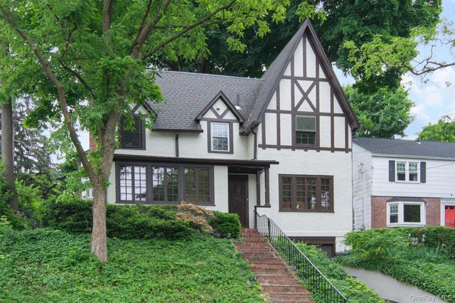 370 Scarsdale Road, Tuckahoe, NY 10707