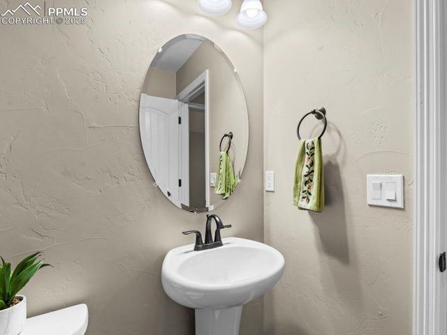 13850 Windrush Drive, Colorado Springs, CO 80921