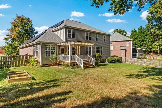 2023 Waterford Village Drive, Clemmons, NC 27012