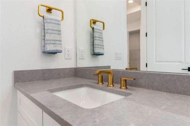 18881 DAYBREAK DRIVE, Venice, FL 34293