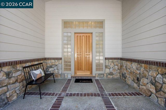 809 Mountain View Dr, Lafayette, CA 94549
