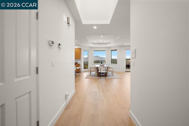 809 Mountain View Dr, Lafayette, CA 94549