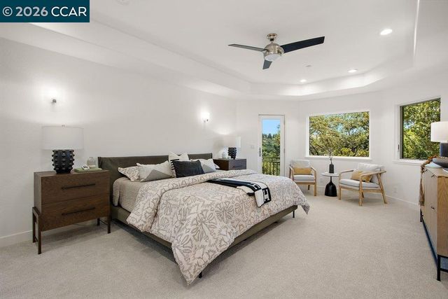 809 Mountain View Dr, Lafayette, CA 94549