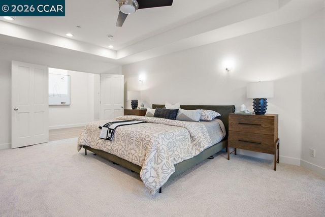 809 Mountain View Dr, Lafayette, CA 94549