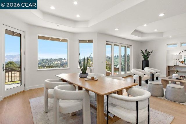 809 Mountain View Dr, Lafayette, CA 94549