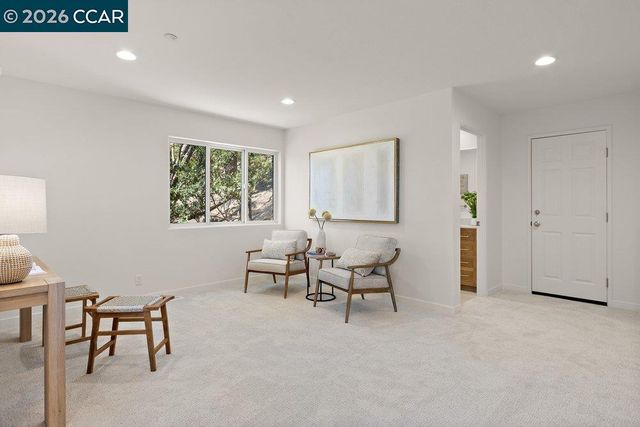 809 Mountain View Dr, Lafayette, CA 94549