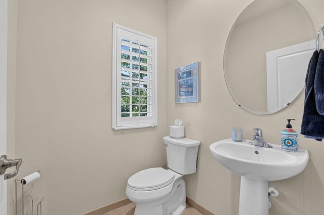 27 NW Hawthorne Place, Boca Raton, FL 33432
