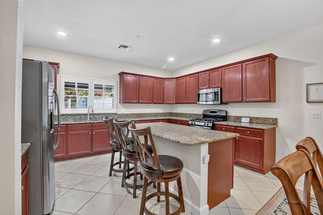 27 NW Hawthorne Place, Boca Raton, FL 33432
