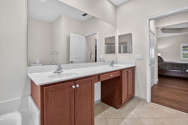27 NW Hawthorne Place, Boca Raton, FL 33432